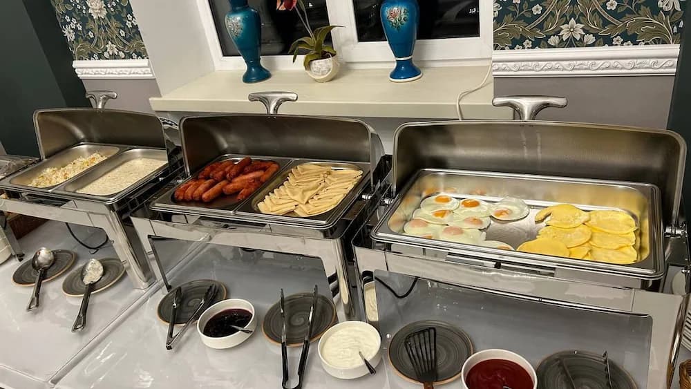 Breakfast buffet
