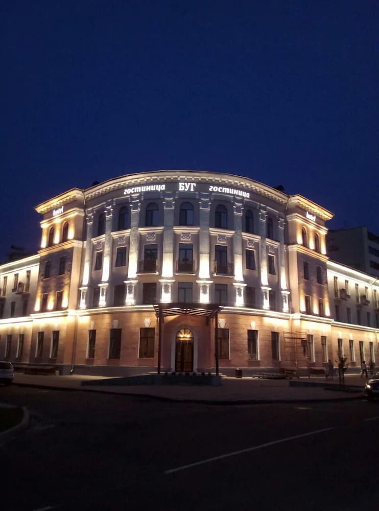 Front of property - evening/night