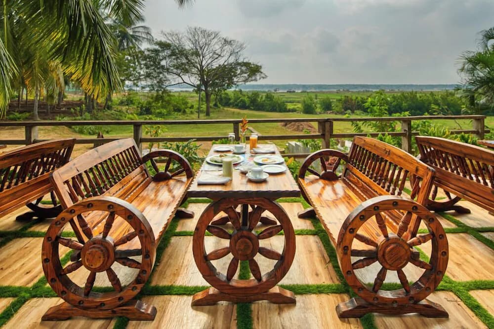 Breakfast area