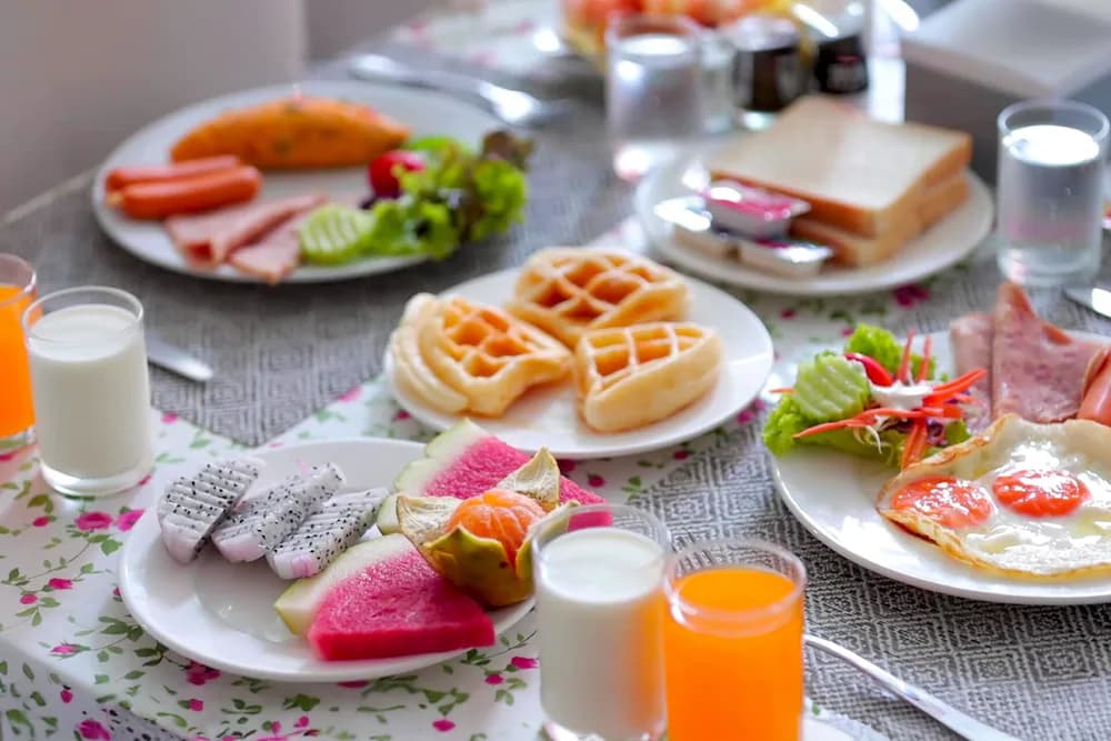 Breakfast buffet