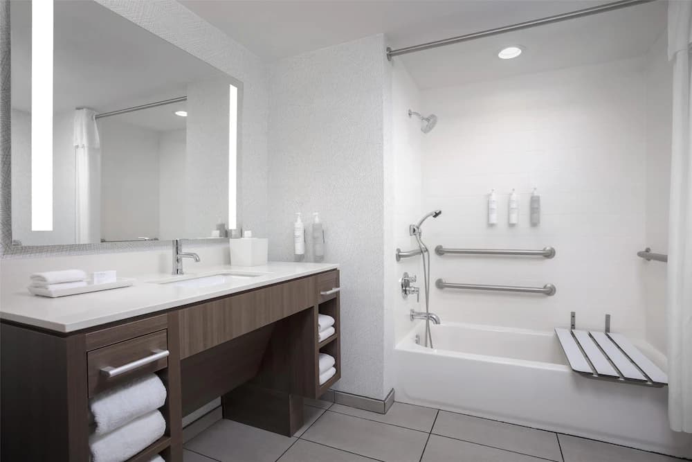Bathroom shower