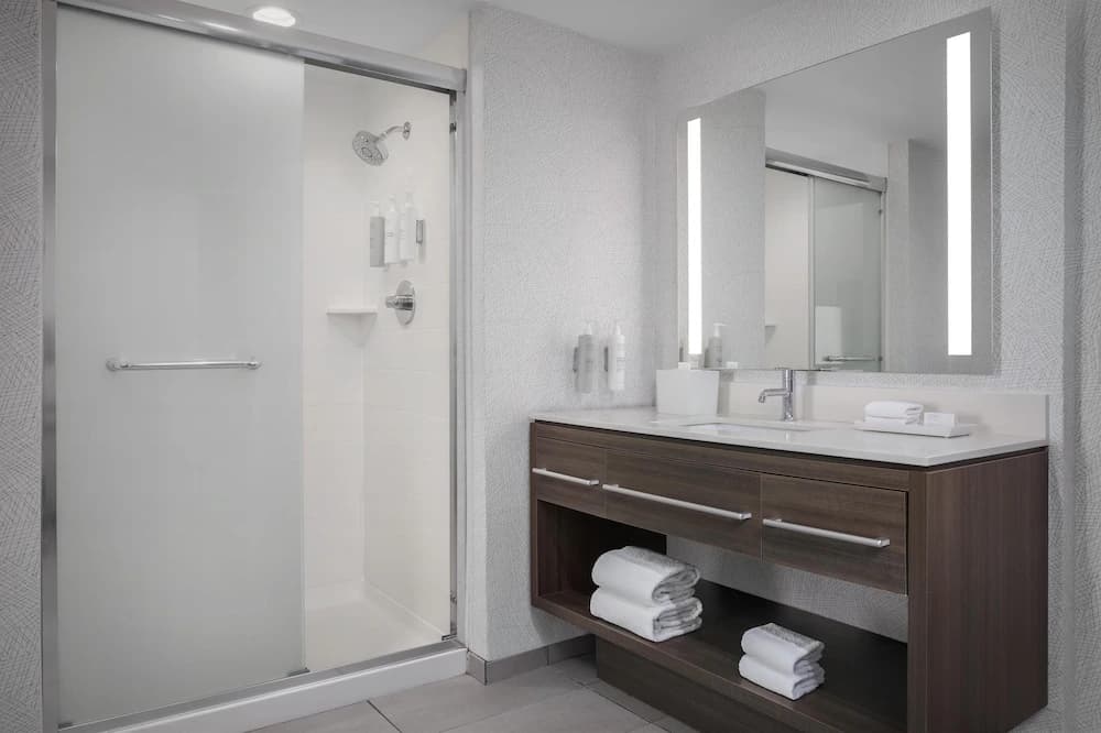 Bathroom shower