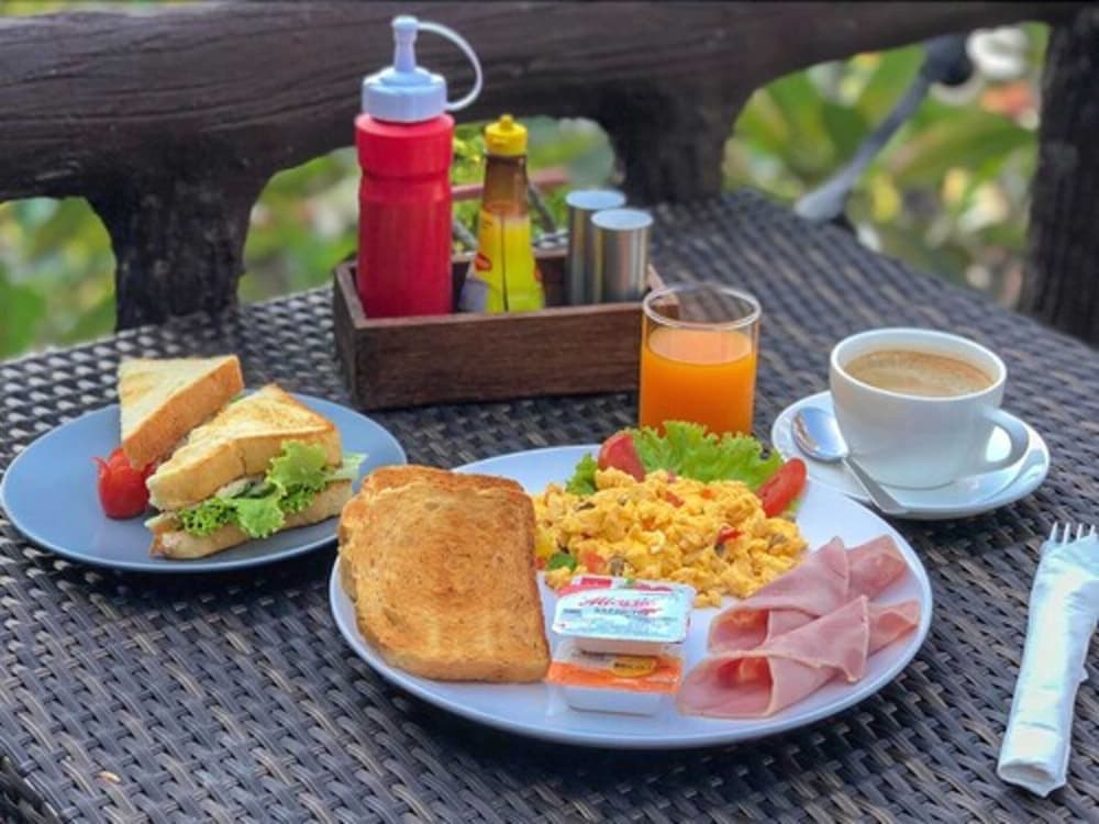 Breakfast meal