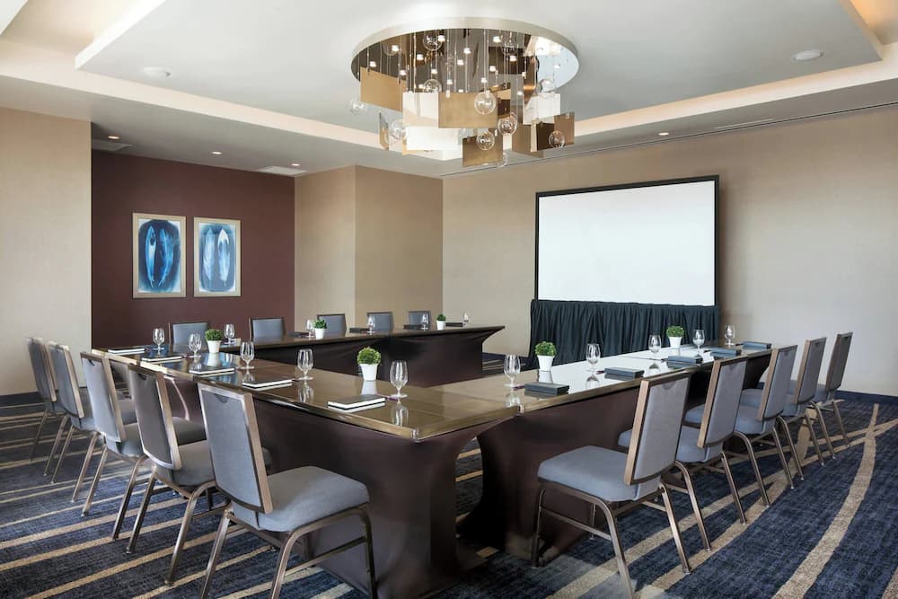 Meeting facility