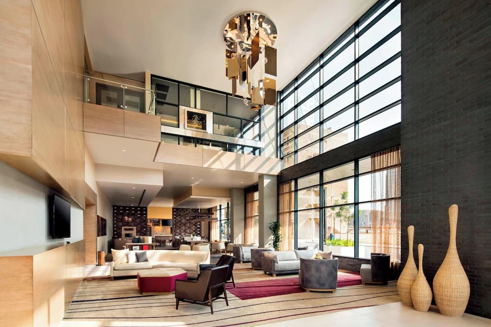Lobby lounge