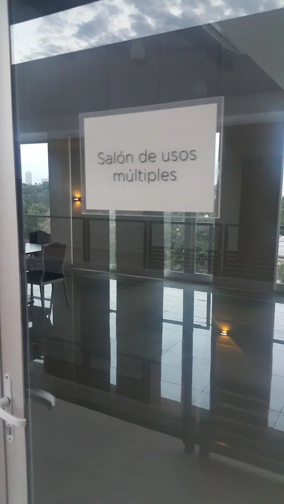 Meeting facility