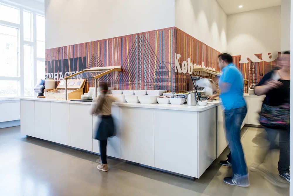 Breakfast area