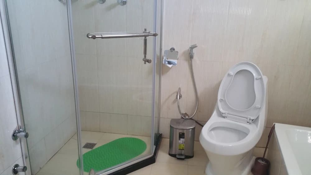 Bathroom shower