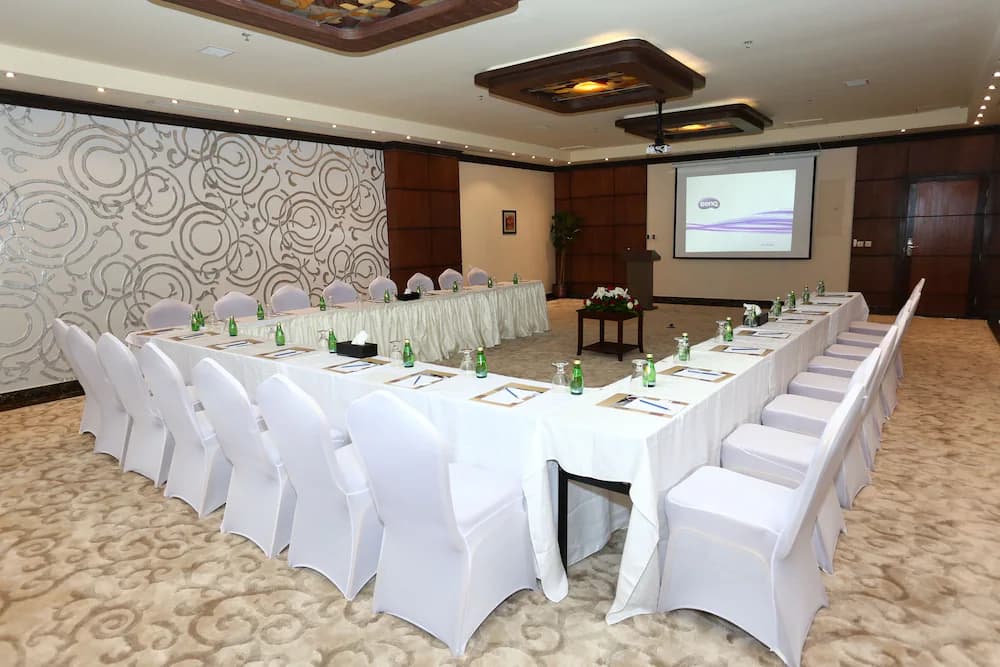 Meeting facility