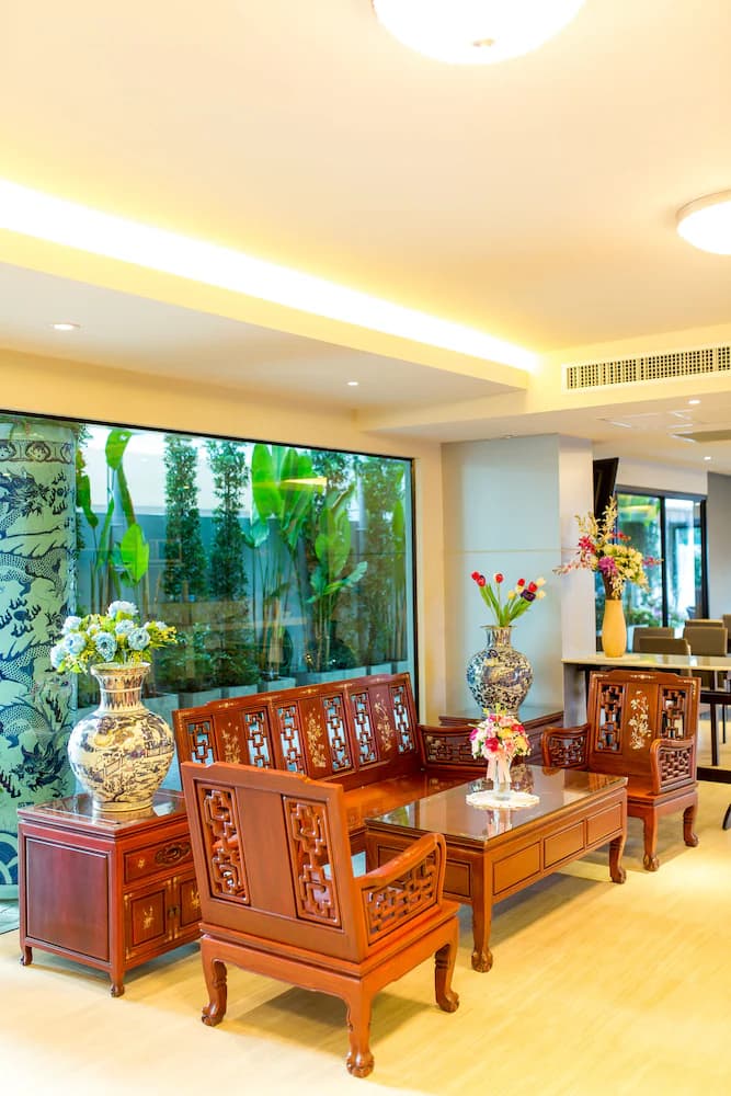 Lobby sitting area