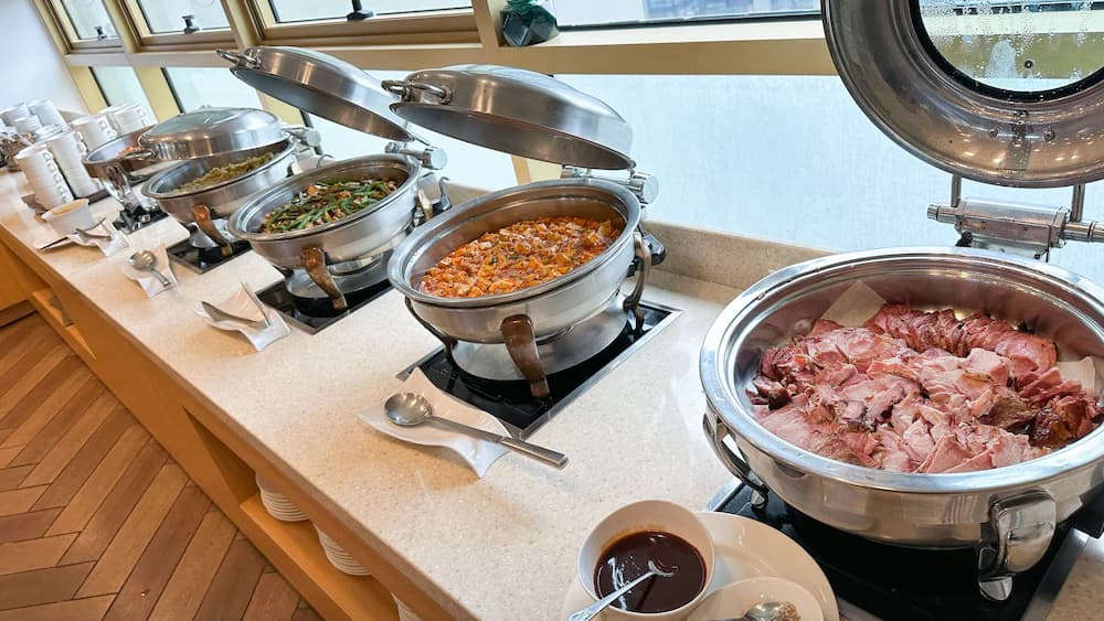 Breakfast buffet
