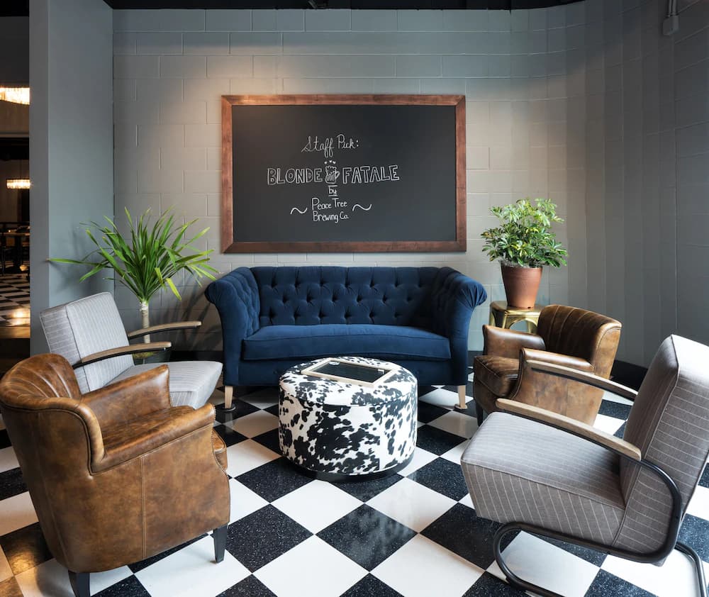Lobby lounge