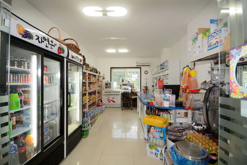 Gift shop