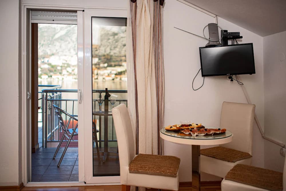 In-room dining
