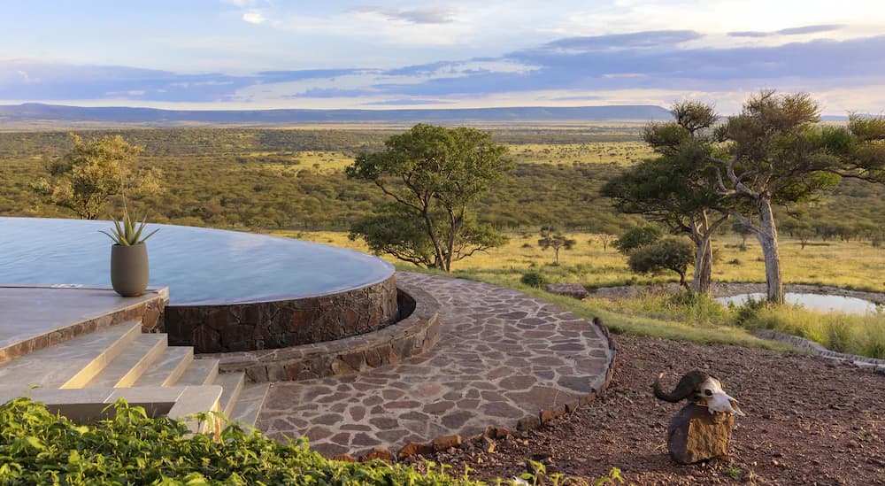 Infinity pool