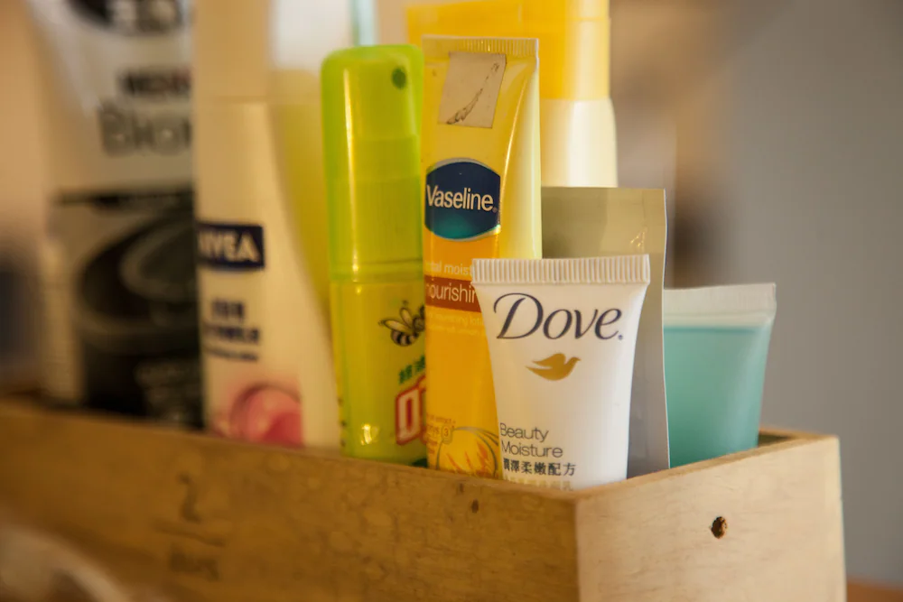 Bathroom amenities