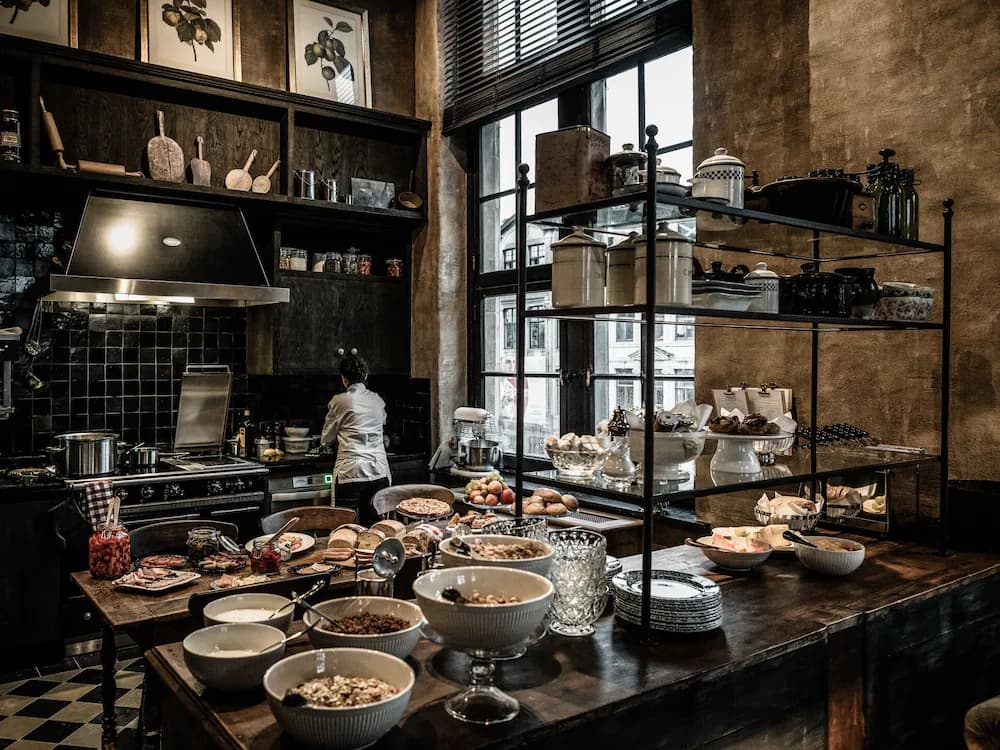 Breakfast buffet