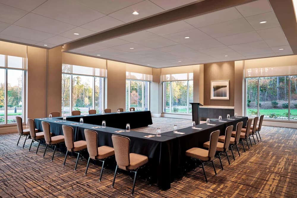 Meeting facility