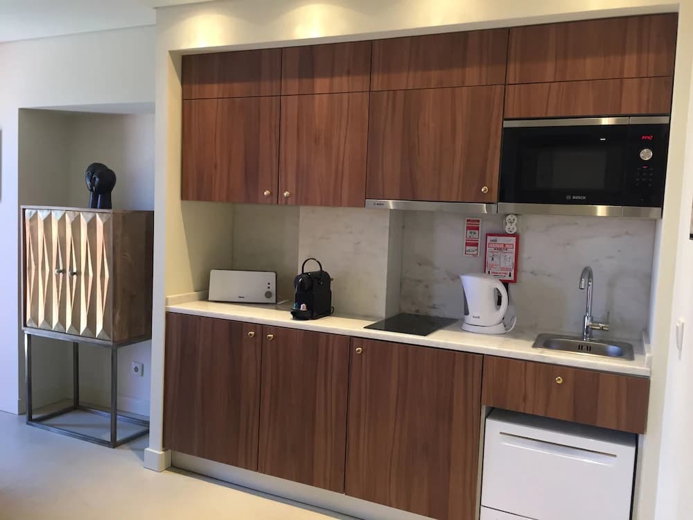 Private kitchenette