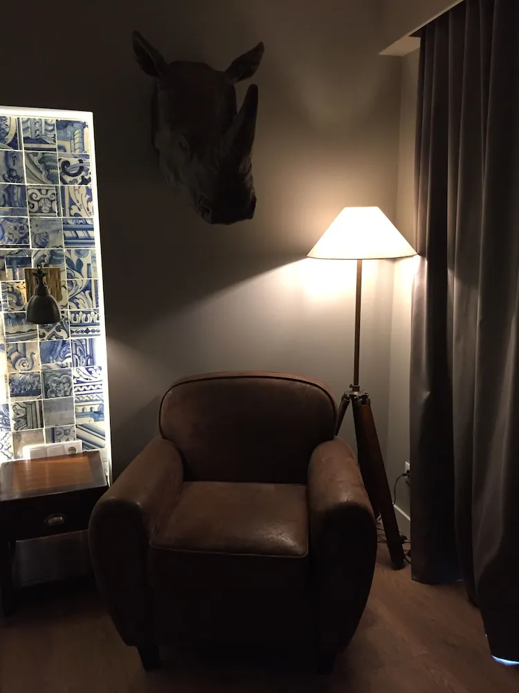 Room amenity