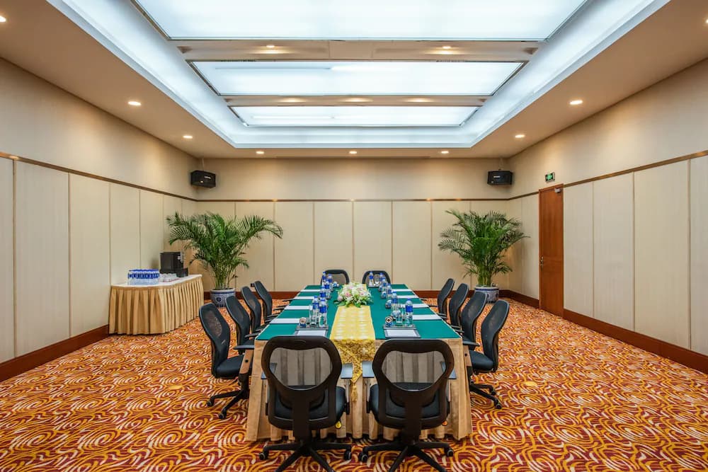 Meeting facility
