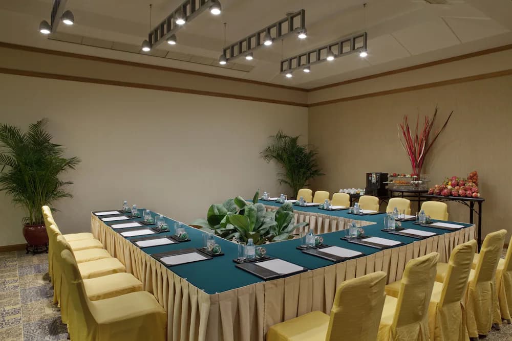 Meeting facility