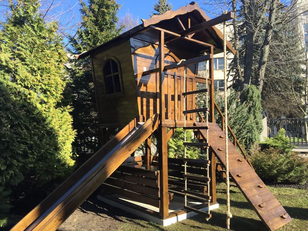 Children's play area - outdoor