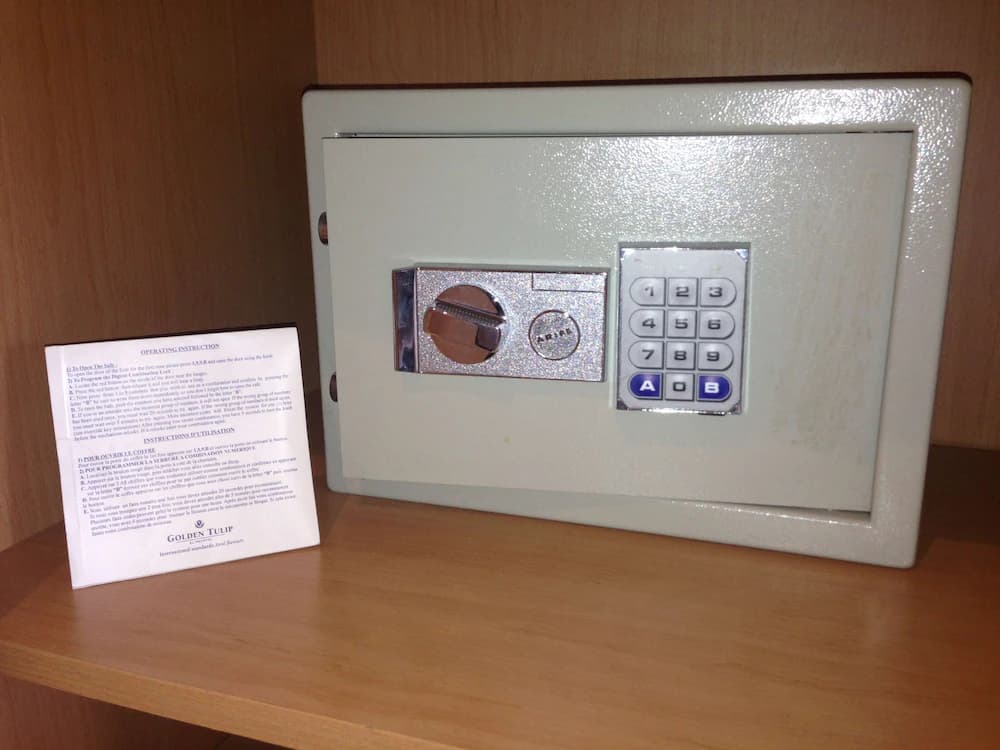Room amenity