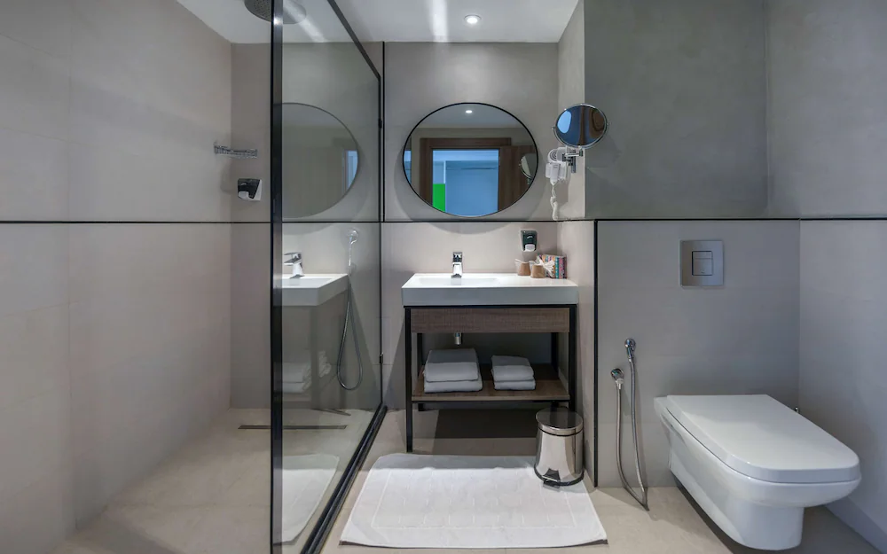 Bathroom shower