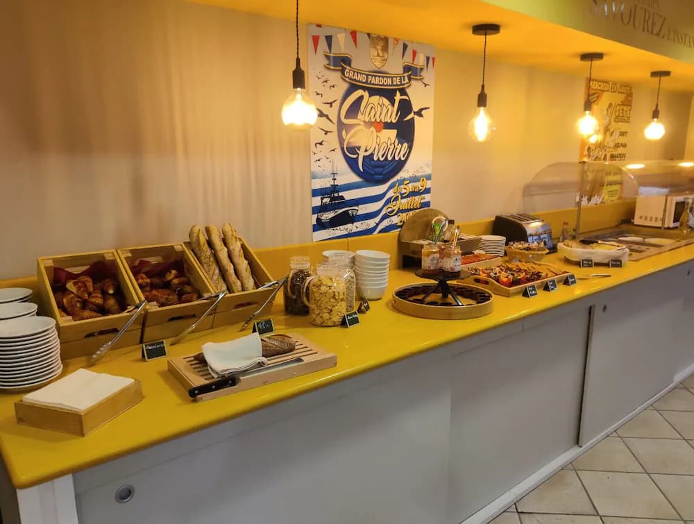 Breakfast buffet