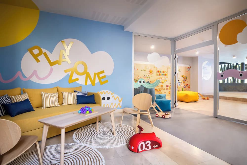 Children's play area - indoor