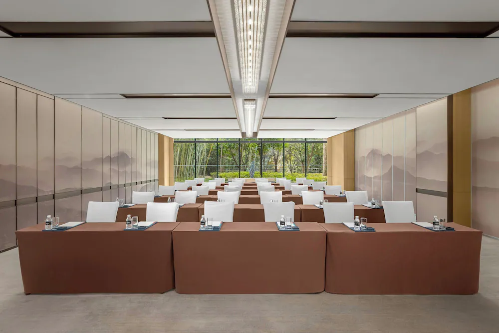 Meeting facility