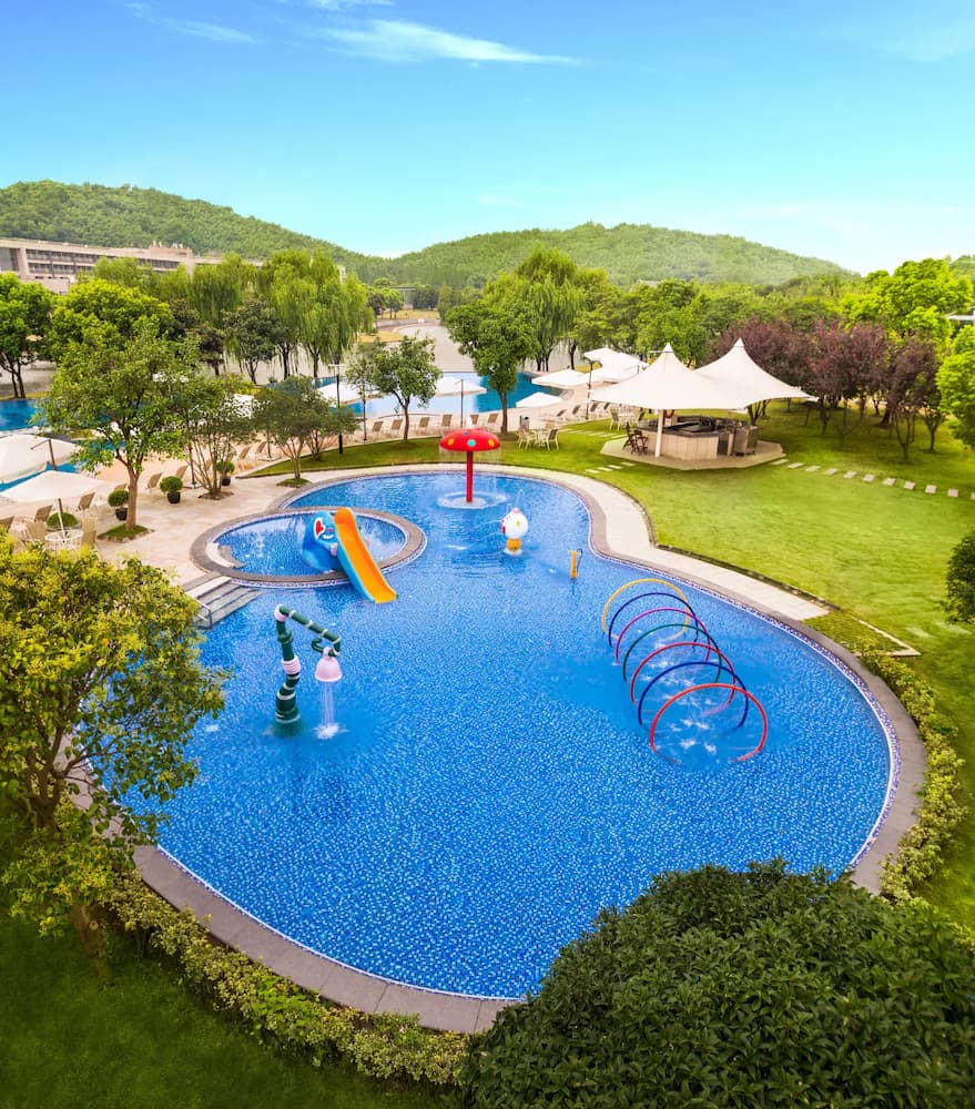 Children's play area - outdoor