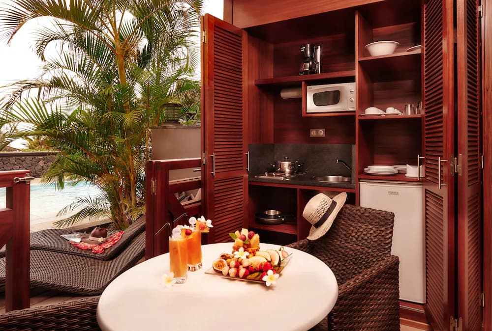 Private kitchenette