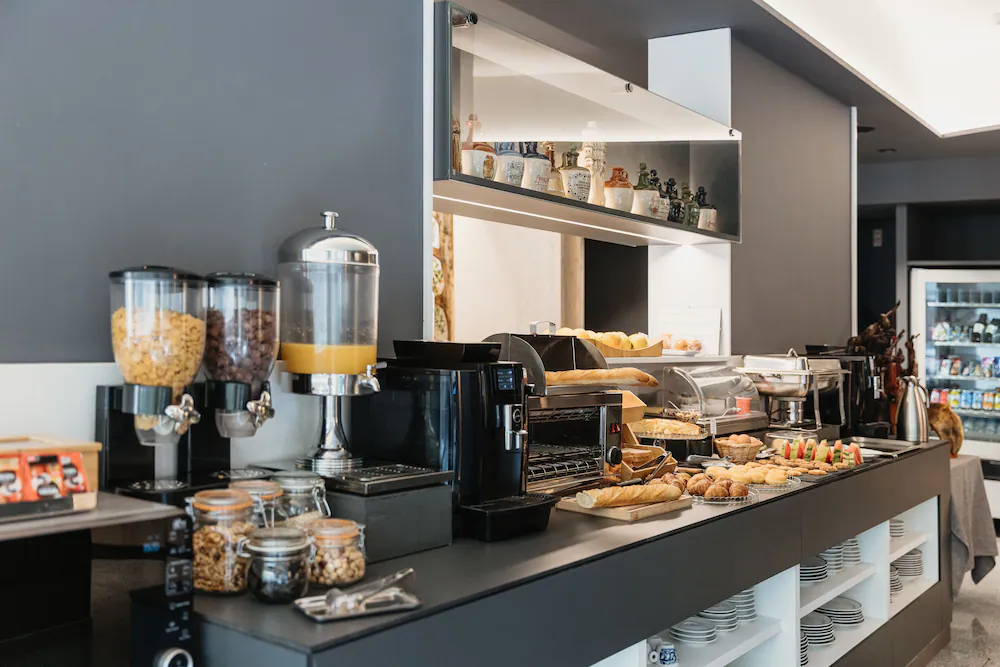 Breakfast buffet