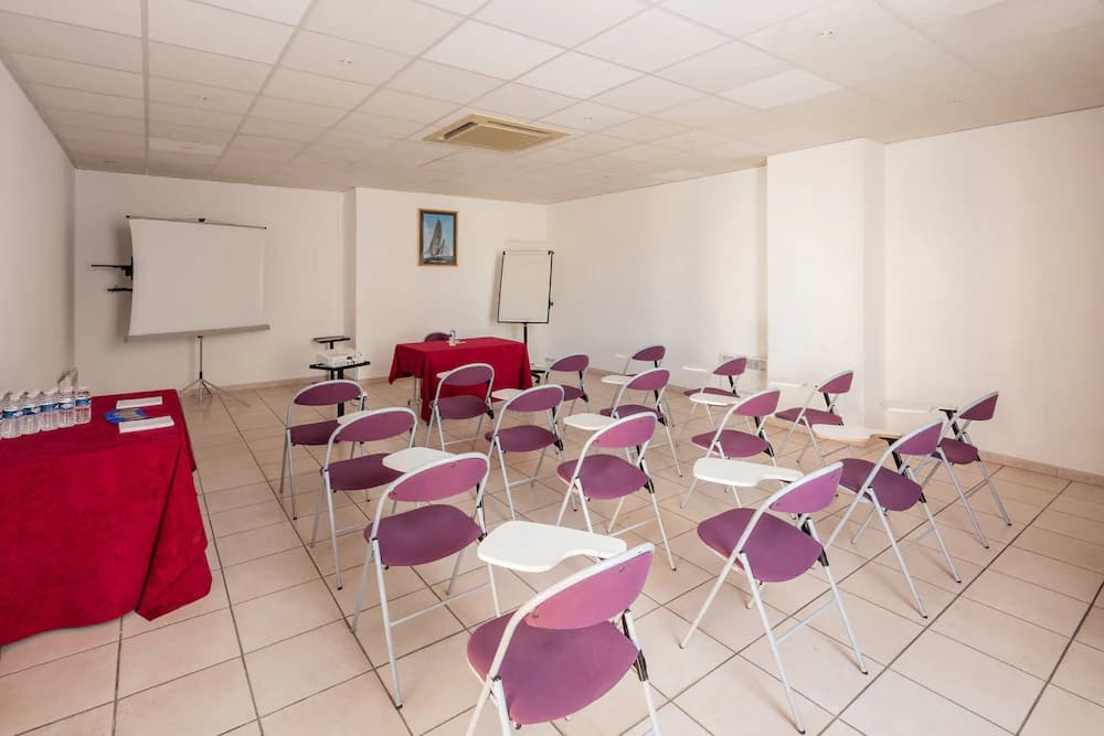 Meeting facility