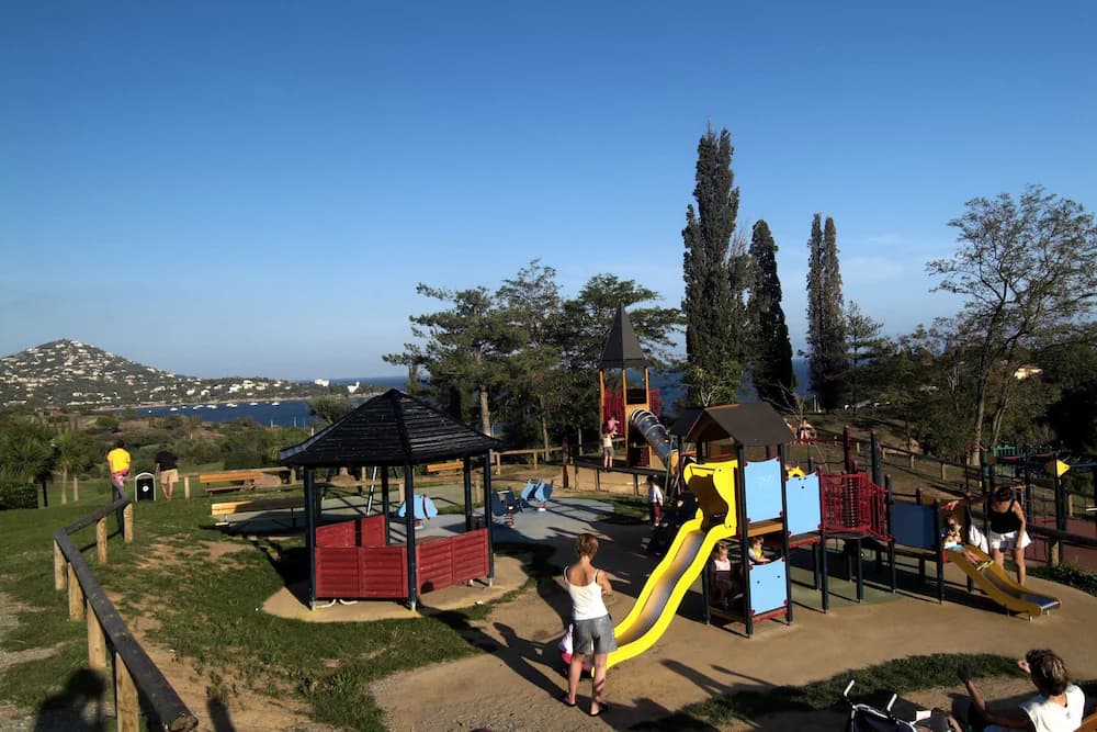 Children's play area - outdoor