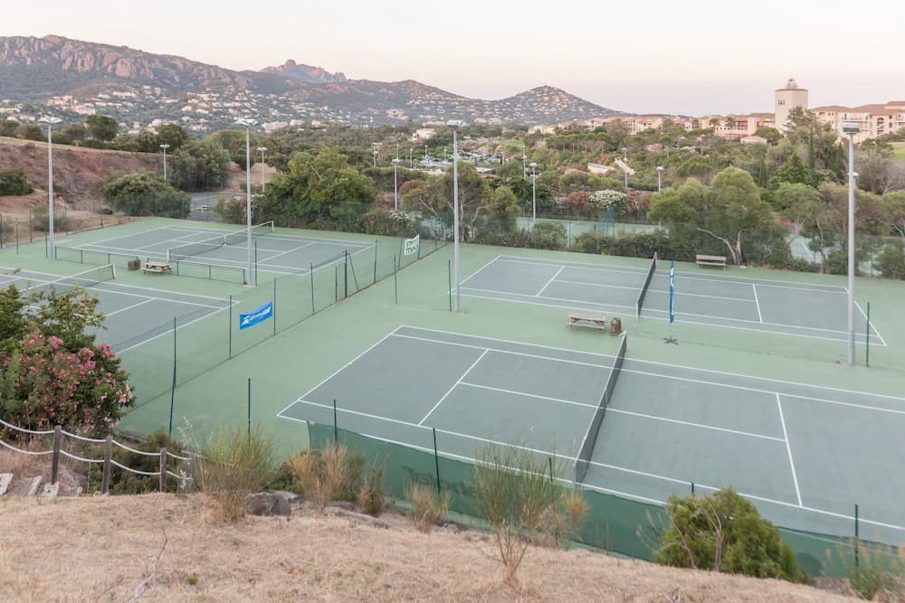 Tennis court