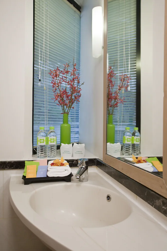 Bathroom sink