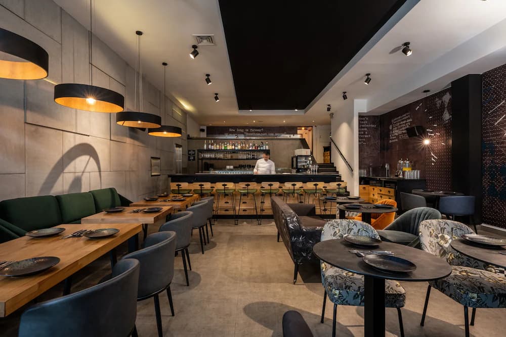 Breakfast area
