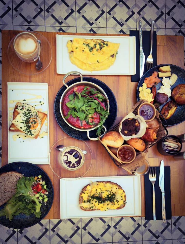 Breakfast meal