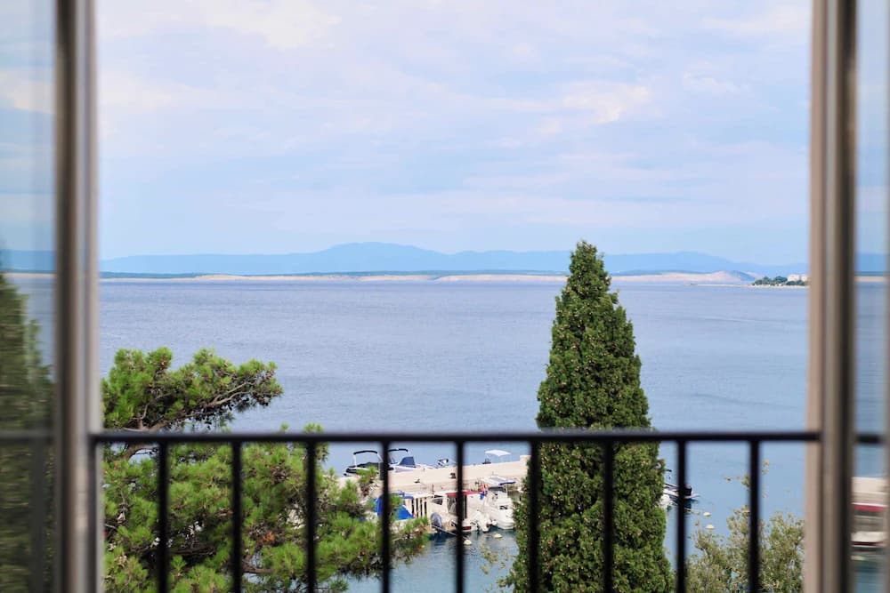 Beach/ocean view