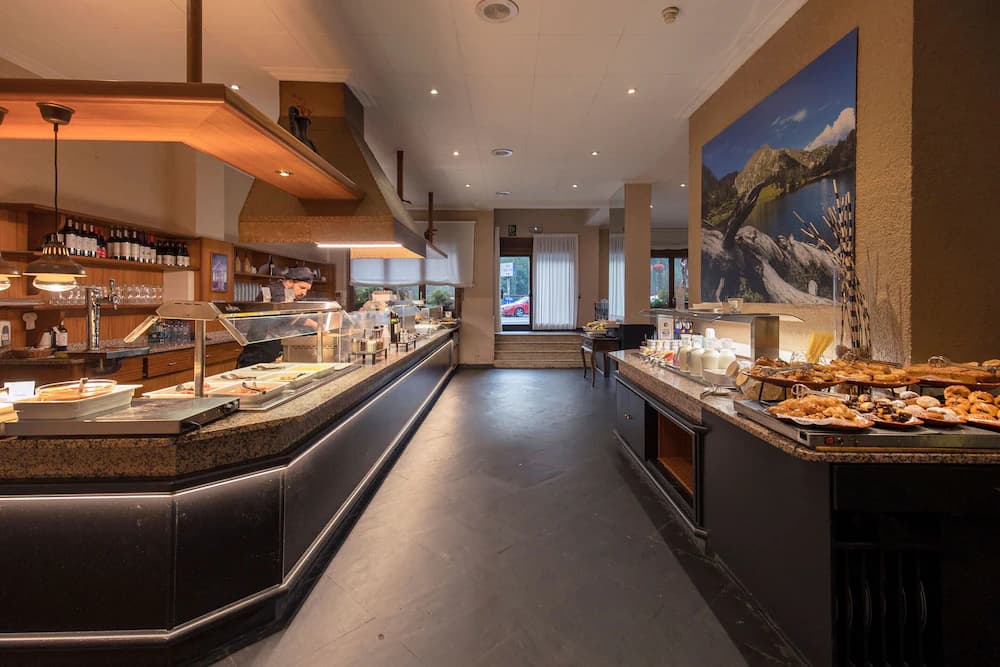 Breakfast buffet