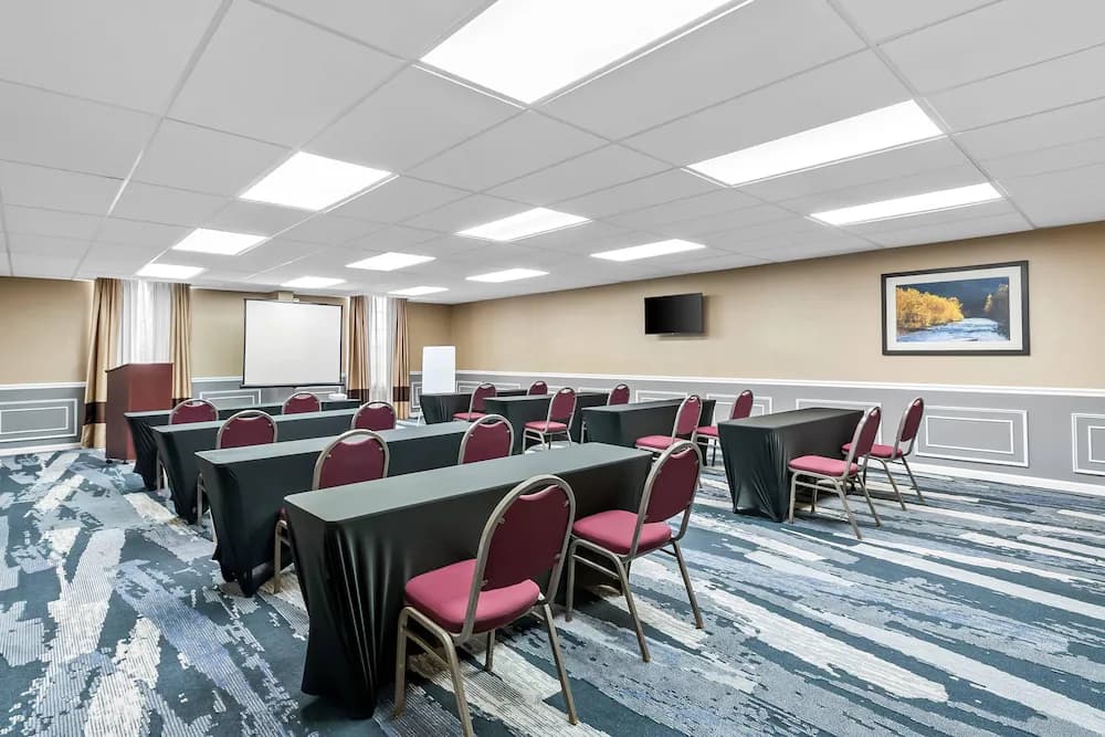 Meeting facility