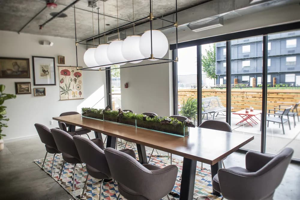 Meeting facility