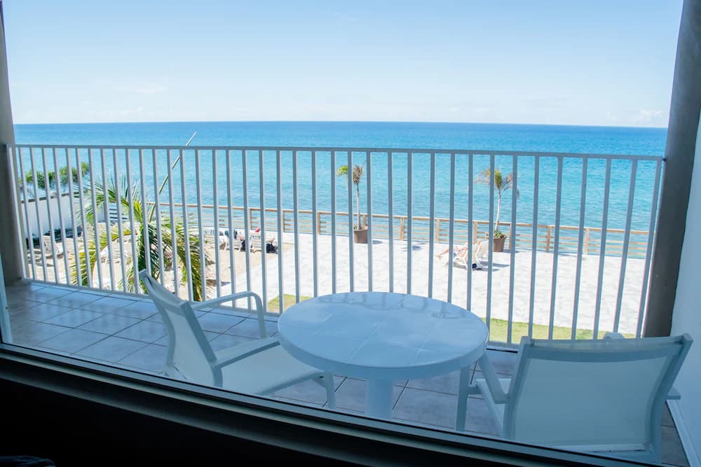 Beach/ocean view