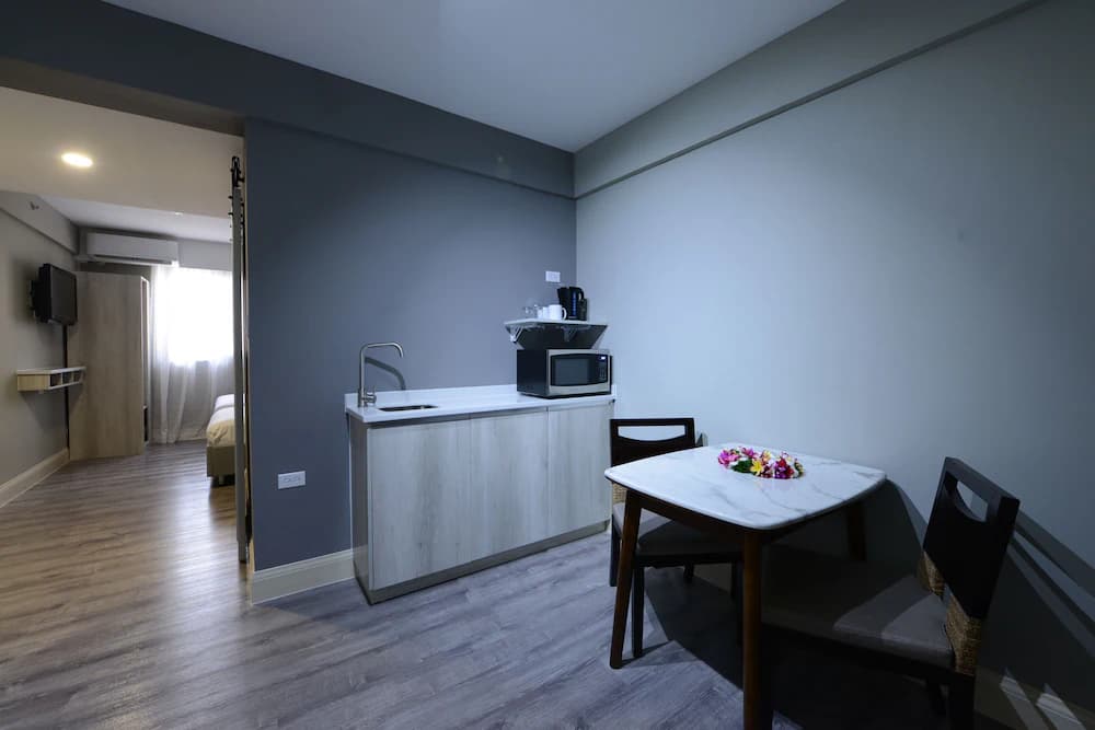 Private kitchenette