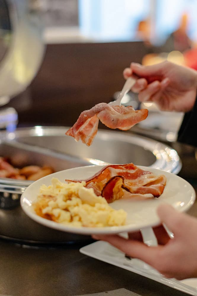 Breakfast buffet