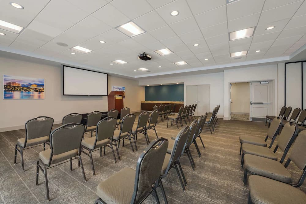 Meeting facility