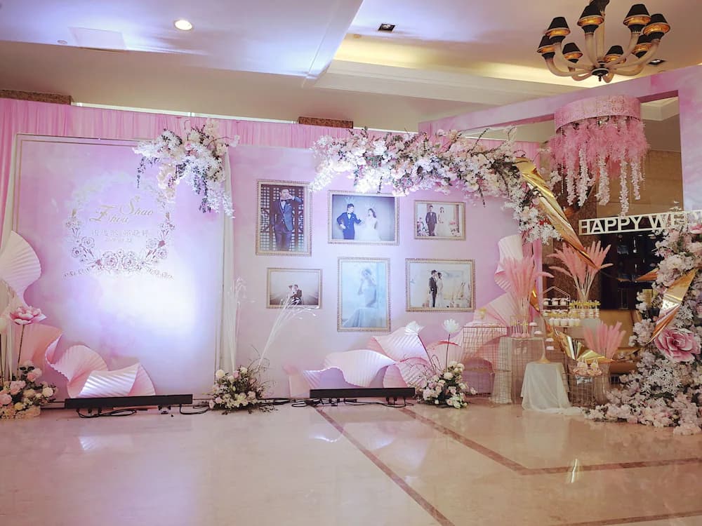 Indoor wedding
